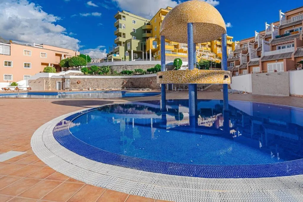 Orlando. Amazing Location. Completely Renovated! Apartment Costa Adeje  Costa Adeje (Tenerife)